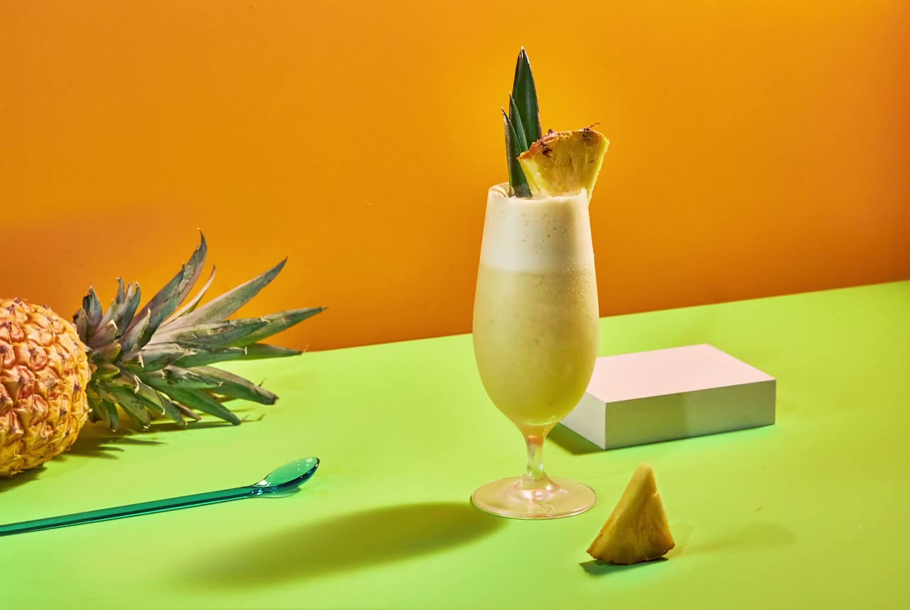 Schweppes — comercial producida por Policarpa (7)